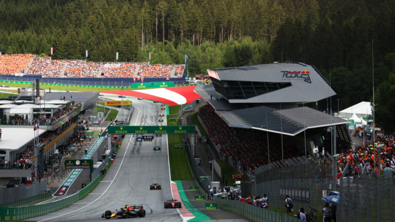 Növényi olajjal ér el eddig nem látott előrelépést az F1 utazó cirkusza az Osztrák Nagydíjon