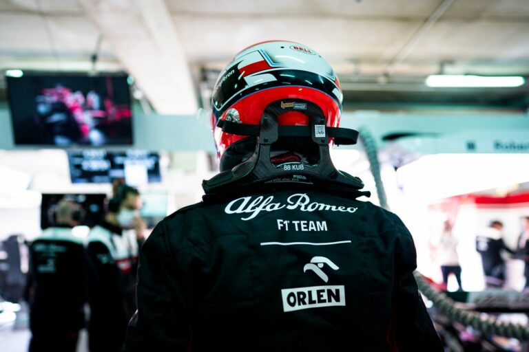 Még reménykedik az F1-es visszatérésben a pilóta, akit Alonso „a legjobbnak” tart