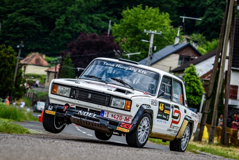Több bajnokságban is győzelmi eséllyel áll rajthoz a Mecsek Rallyn a PSZA Motorsport