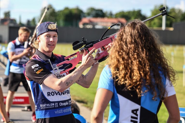 Biatlonversenyt rendeztek az Észt Rally előtt a WRC pilótáknak
