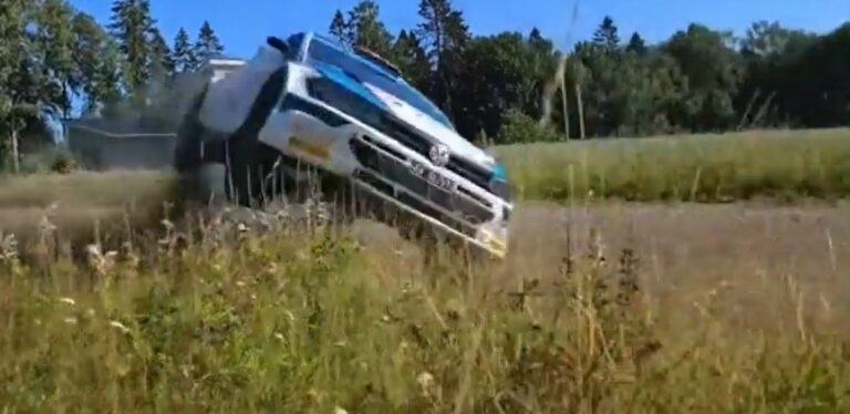 Újabb felvételek jelentek meg a Skandináv Rally legnagyobb balesetéről