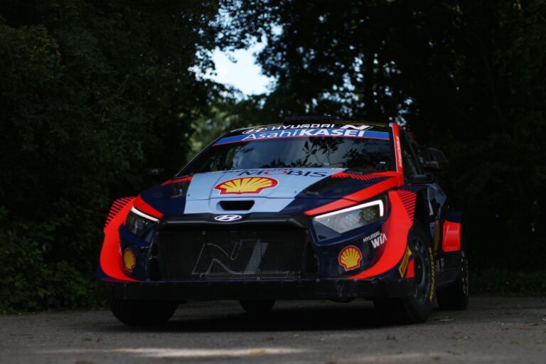 WRC sztárok Goodwood-ban, Michelisz volt Lappi navigátora