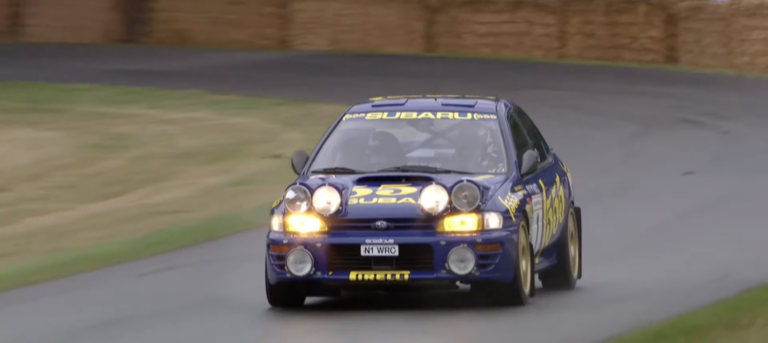 Megható pillanat: Colin McRae lányát vitte apja autójával az ex-F1-es pilóta (videó)