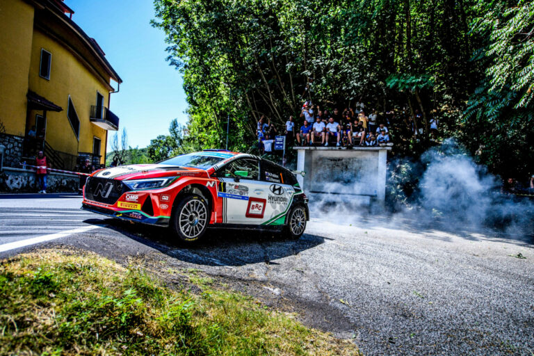 Az Európa-bajnok Paddon a Rally Hungaryn kezdené a címvédéshez vezető utat