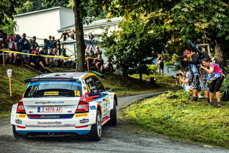 Barum Rally SS3: Csomós Mixi és Bán Viktor vette át a vezetést