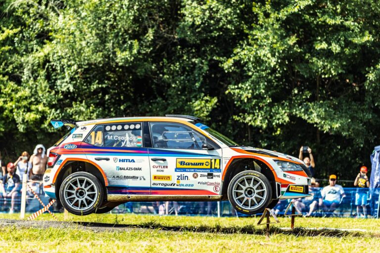 Barum Rally: Elképesztő izgalmak, Csomós-bravúr az első napon