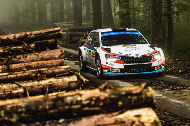 Barum Rally SS8: Csomós közelebb került Kopeckyhez a verseny legendás szakaszán, majd elárulta mai célját