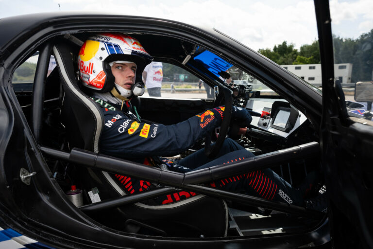 Verstappen nem földi halandó – bizarr dolgot árult el róla az egyik csapattársa
