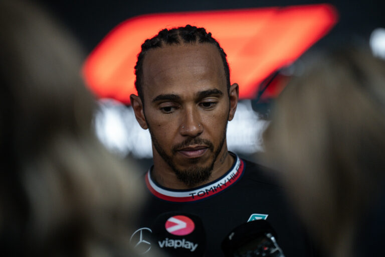 Hamiltonnal közölték, hogy téved, majd kiderült, hogy neki volt igaza