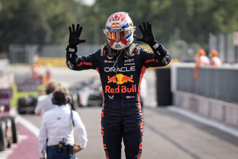 Verstappen akkor is agyonverné a mezőnyt, ha többé nem élvezhetné autójának előnyeit?