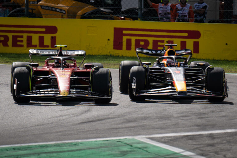 Verstappen a Ferrarinál? – a csapatfőnök nem zárkózik el teljesen a szenzációs átigazolástól