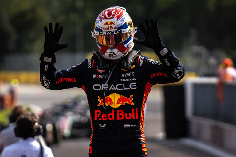 Nem a Red Bull verhetetlen, hanem Verstappen, véli a korábbi világbajnok