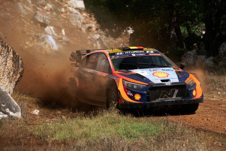 Neuville: Dobogós eredménnyel feledtetnénk Chilében a 2019-ben történteket