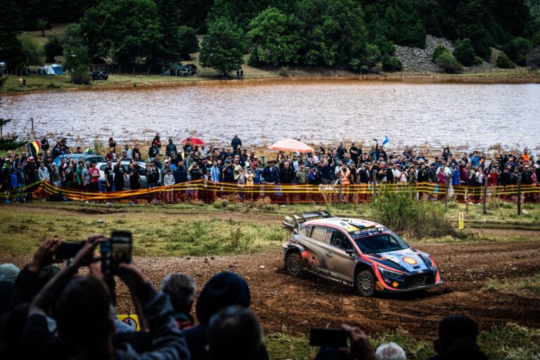 Az FIA rally igazgatója elárulta mennyi gyártó lenne igazán jó a WRC-ben