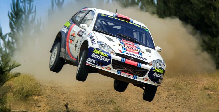 2001-ben Colin McRae így írt történelmet az Akropolisz Rallyn
