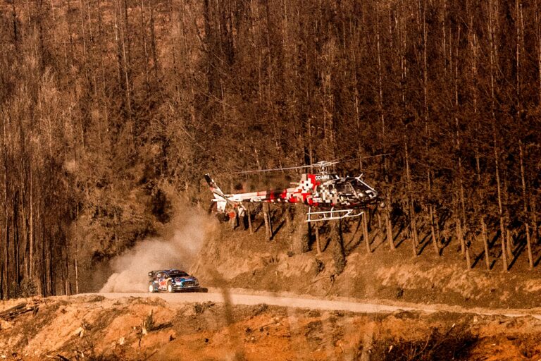 Chile Rally SS9: Tanak repült szombat délelőtt, a lágy gumik nem bírták a kemény talajt