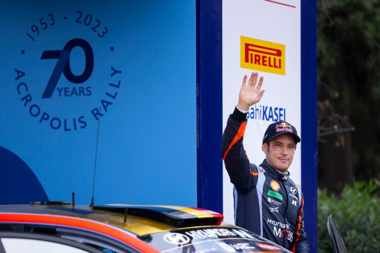 Neuville a visszavonulásáról gondolkozik