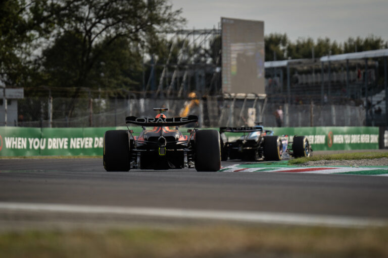 Legyőzte Verstappent, de aztán majdnem abba kellett hagynia a versenyzést az F1-es pilótának