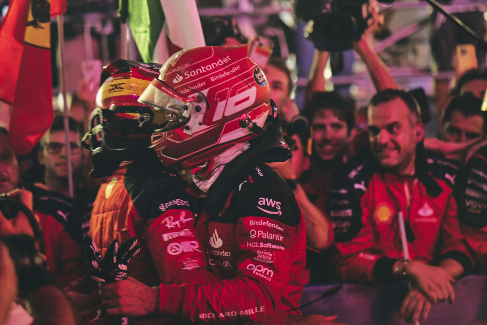 Carlos Sainz, Charles Leclerc, Ferrari, Szingapúri Nagydíj