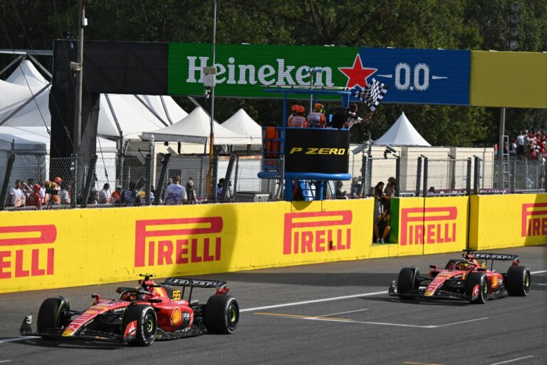 Sainz hősiesen vezetett, de felelőtlen manővere katasztrófába fordíthatta volna a Ferrari futamát