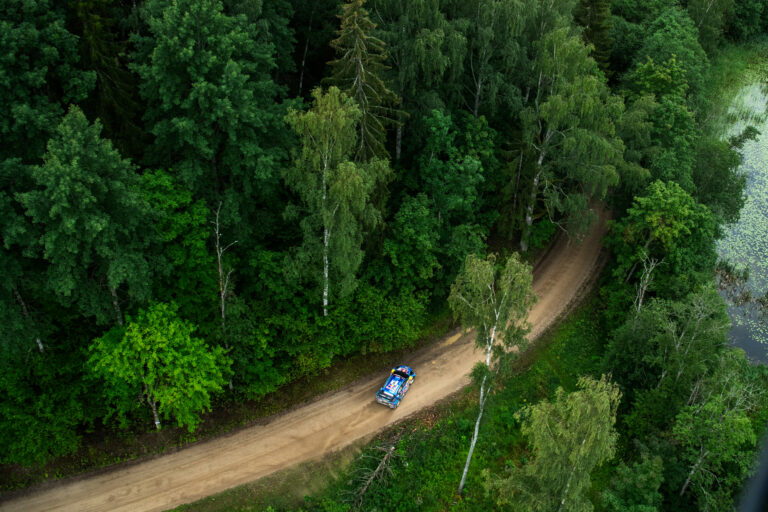 55 nevező, 4 Rally1-es Puma a Chile Rallyn