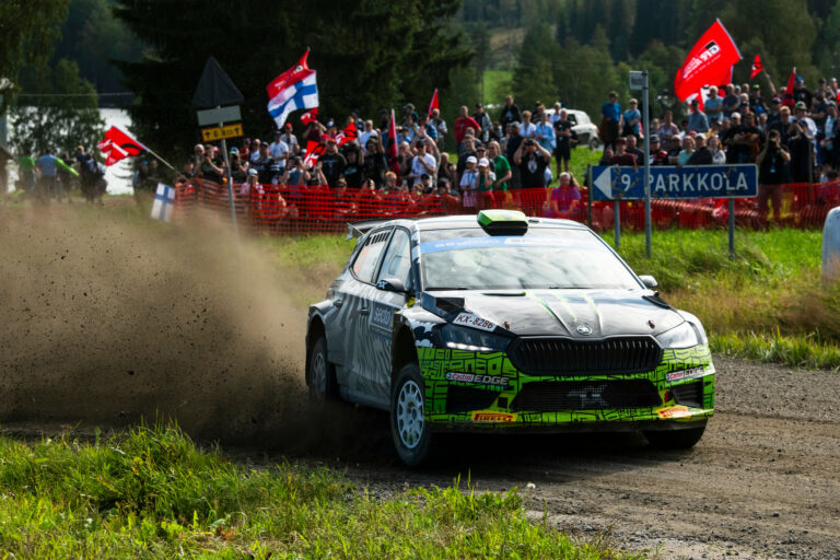Oliver Solberg a rossz WRC2-es szezon ellenére is már Rally1-es autóval folytatná 2024-ben