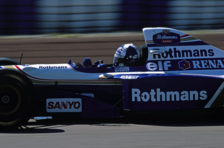 Pálinkát inni F1-es időmérő előtt? – Lauda és Berger szerint jó ötlet, Coulthard be is dőlt neki 28 éve