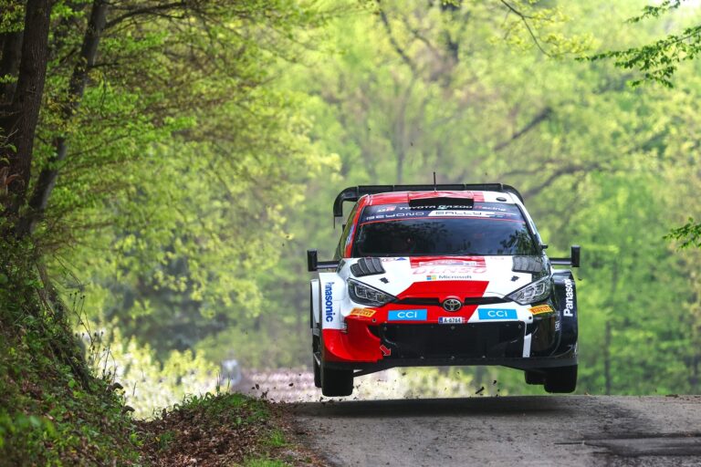Házon belül csatázik a Toyota a Közép-Európa Rallyn – nyilatkozatok