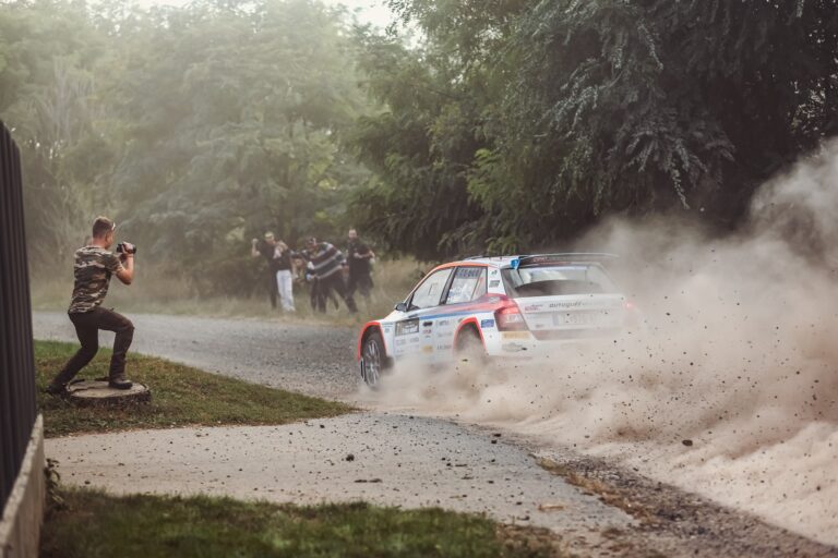 Rally Hungary SS2: Kettős magyar siker Újhután, Csomós Mixi az élen!