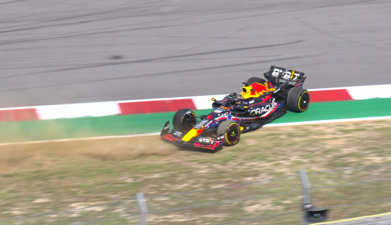 Verstappen ismét hibázott, de most megúszta, ő indul az élről az austini sprinten