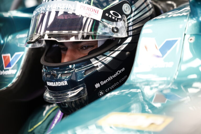 Verstappen után újabb pilóta kerül bajba lökdösődés miatt? – vizsgálják a hisztiző és flegmázó versenyzőt