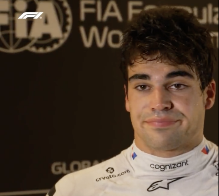 Räikkönent megszégyenítő interjút adott az edzőjét lökdöső F1-es pilóta (videó)