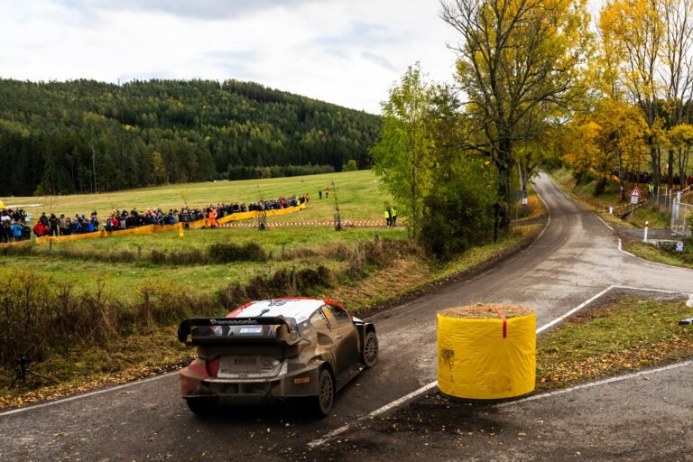 Rovanpera hibázott, ismét szorosabb a Közép-Európa Rally élmezőnye