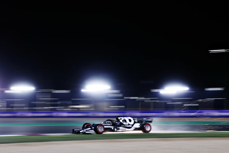 Autógyilkos pályától és tippmixre hasonlító felkészüléstől tartanak az F1-es csapatok Katarban