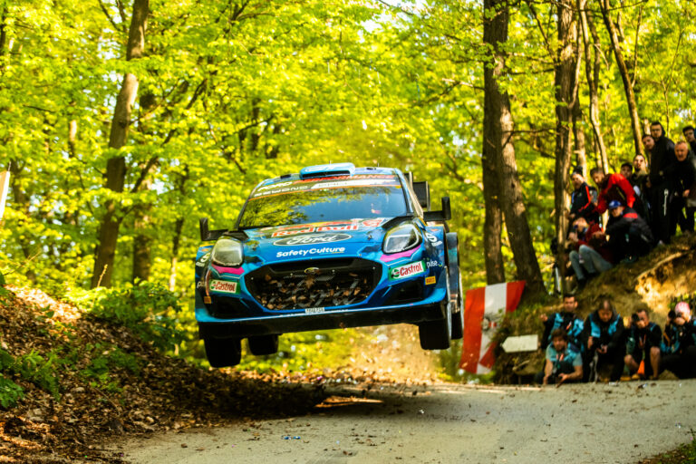 Tanak, Fourmaux és kilenc magyar páros az osztrák Herbst Rallyn