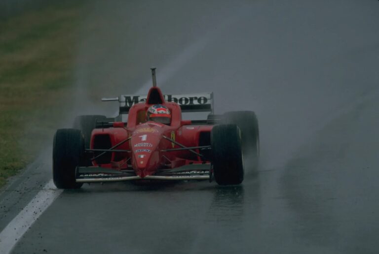 Szenzációs felzárkózások, zseniális esős győzelmek – Schumacher tíz legemlékezetesebb pillanata