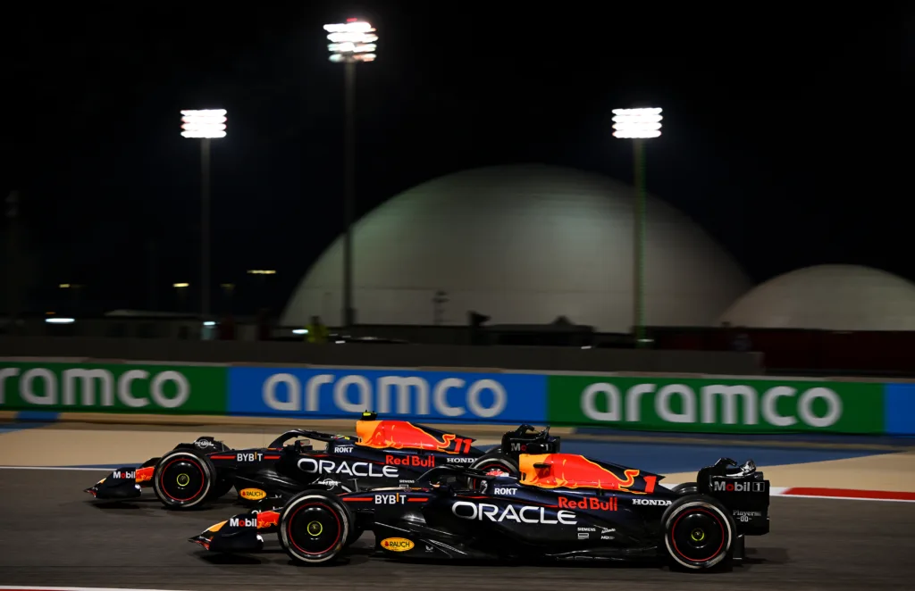 Max Verstappen, Sergio Pérez, Red Bull, Bahreini Nagydíj