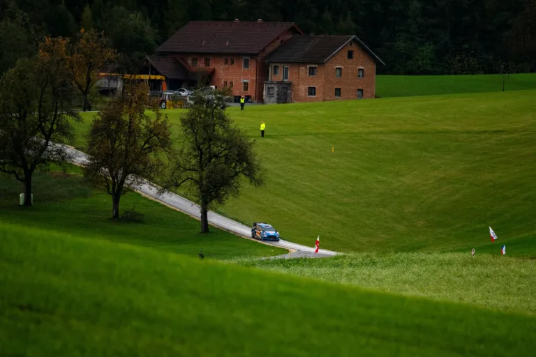 A versenyzőknek tetszett a Közép-Európa Rally, de sok kritikát is megfogalmaztak