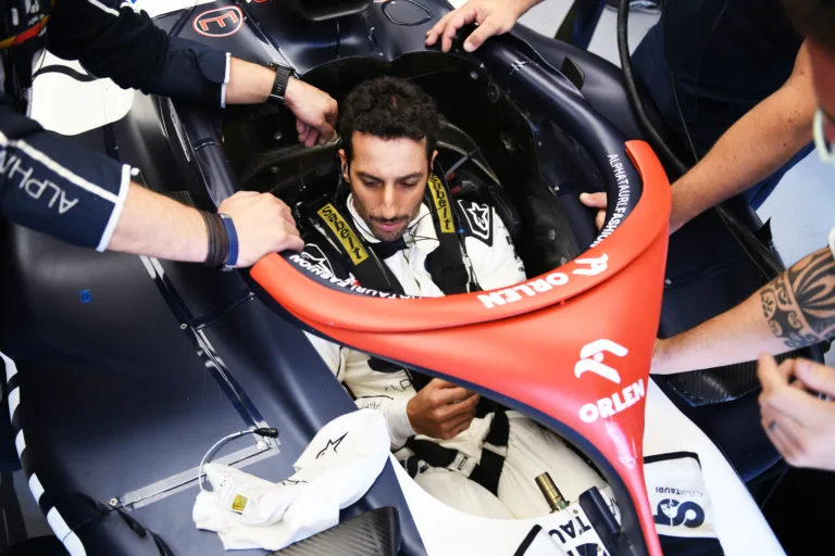 Rossz szabály tette tönkre a rajtbalesetbe kerülő F1-es pilóták Brazil Nagydíját