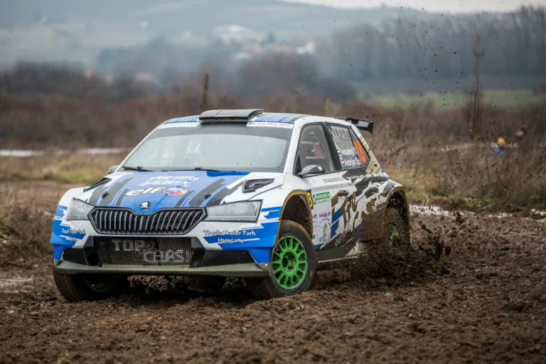 A Mikulás Rallyn indult először Rally2-es autóval Trencsényi Vince (videó)