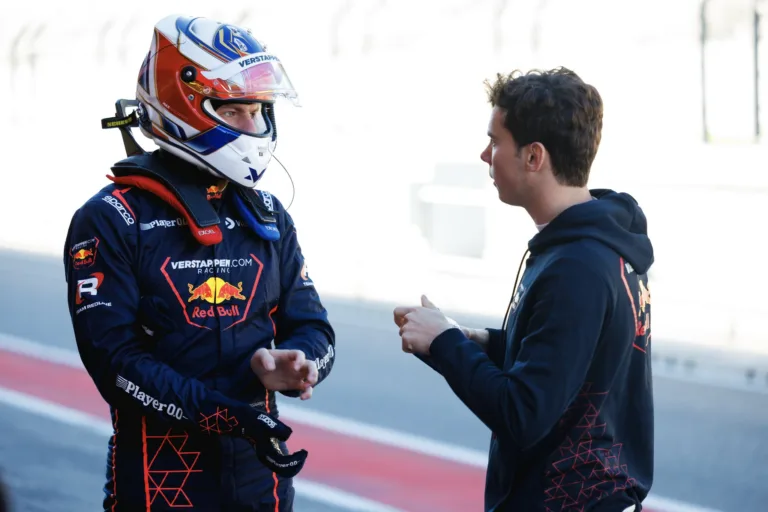 Ferrarit tesztelt Max Verstappen