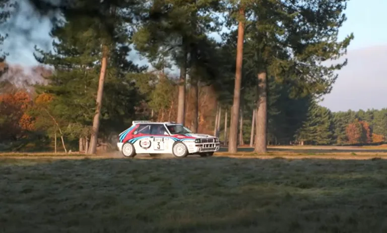 A Martini Lancia Delta is bekerült a legjobb autós karácsonyi film szereplői közé