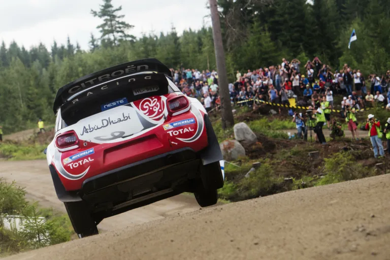 8 versenyző tudott szakaszt nyerni, de csak 3-an tudtak élen állni a WRC legnagyobb átlagsebességű versenyén