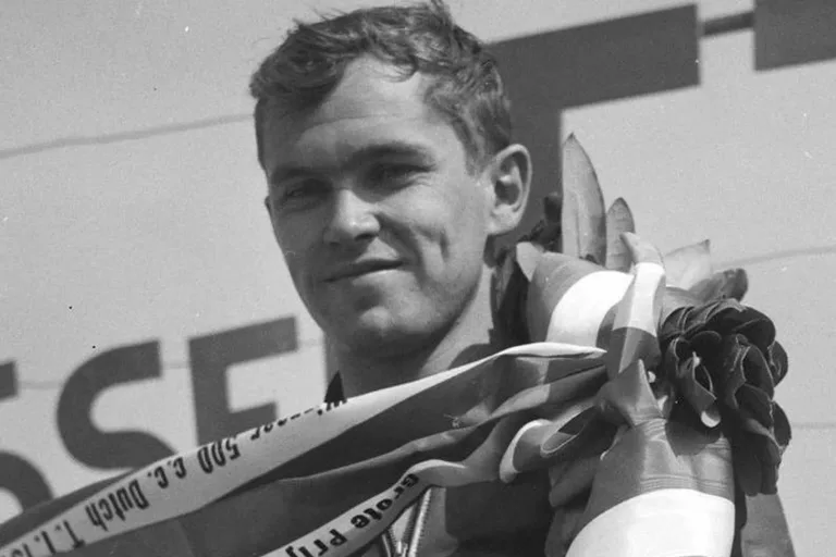 F1-es autóban halt meg a motoros világbajnok, pedig négy keréken is sokra vihette volna