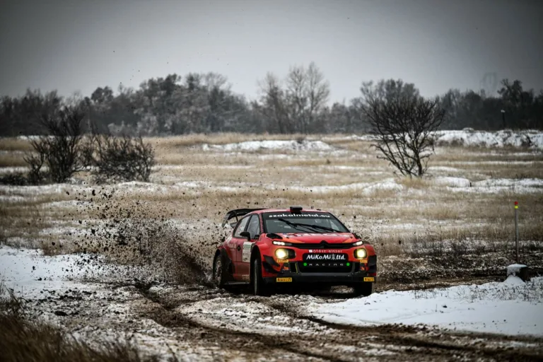 Meglepetés eredményekkel és brutális körülményekkel kezdődött a Mikulás Rally