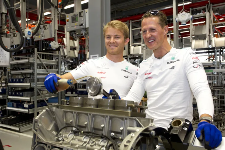 Michael Schumacher olyat mutatott Rosbergnek, ami visszavonulásba kergette honfitársát