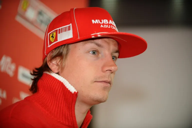 15 éve Räikkönen már rallyzással hangolt a közelgő idényre, majd ott is hagyta az F1-et