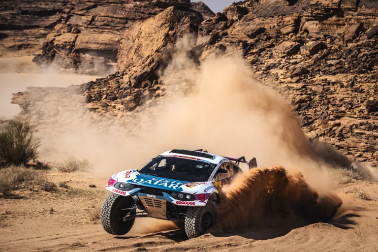 Nasser Al-Attiyah dühe eddig tartott, a Prodrive Hunterrel indul Abu Dhabiban