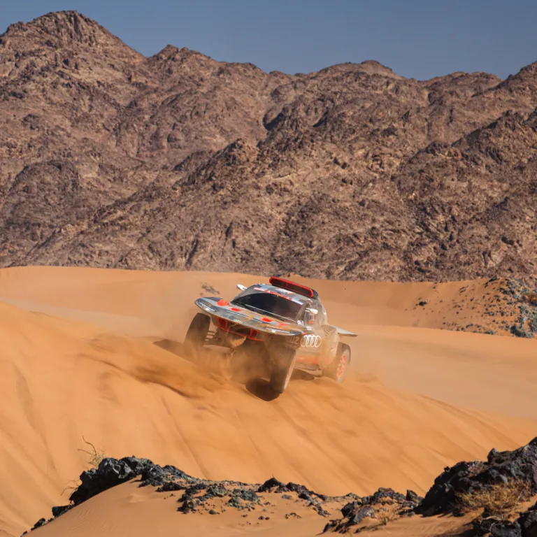 Ekström nyerte a Dakar prológját