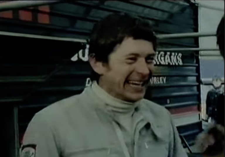 Túlélte a lehetetlent: 29 csontja tört, 6-szor állt meg a szíve a bátorságáról híressé vált F1-es pilótának